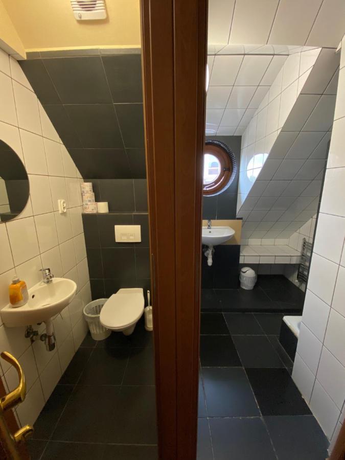 Hostel Przy Targu Rybnym غدانسك المظهر الخارجي الصورة