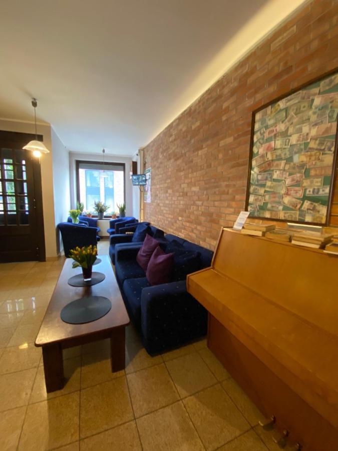 Hostel Przy Targu Rybnym غدانسك المظهر الخارجي الصورة